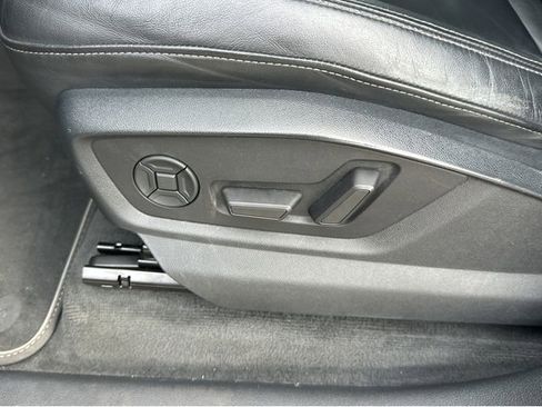 Used 2020 Audi Q8 Premium w/ Black Optic Package image 27