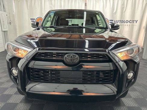 Used 2022 Toyota 4Runner SR5 Premium w/ Moonroof Package image 4