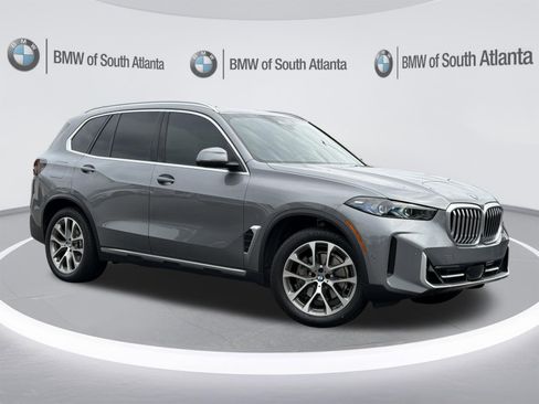 Used 2024 BMW X5 sDrive40i w/ Premium Package RWD image 2