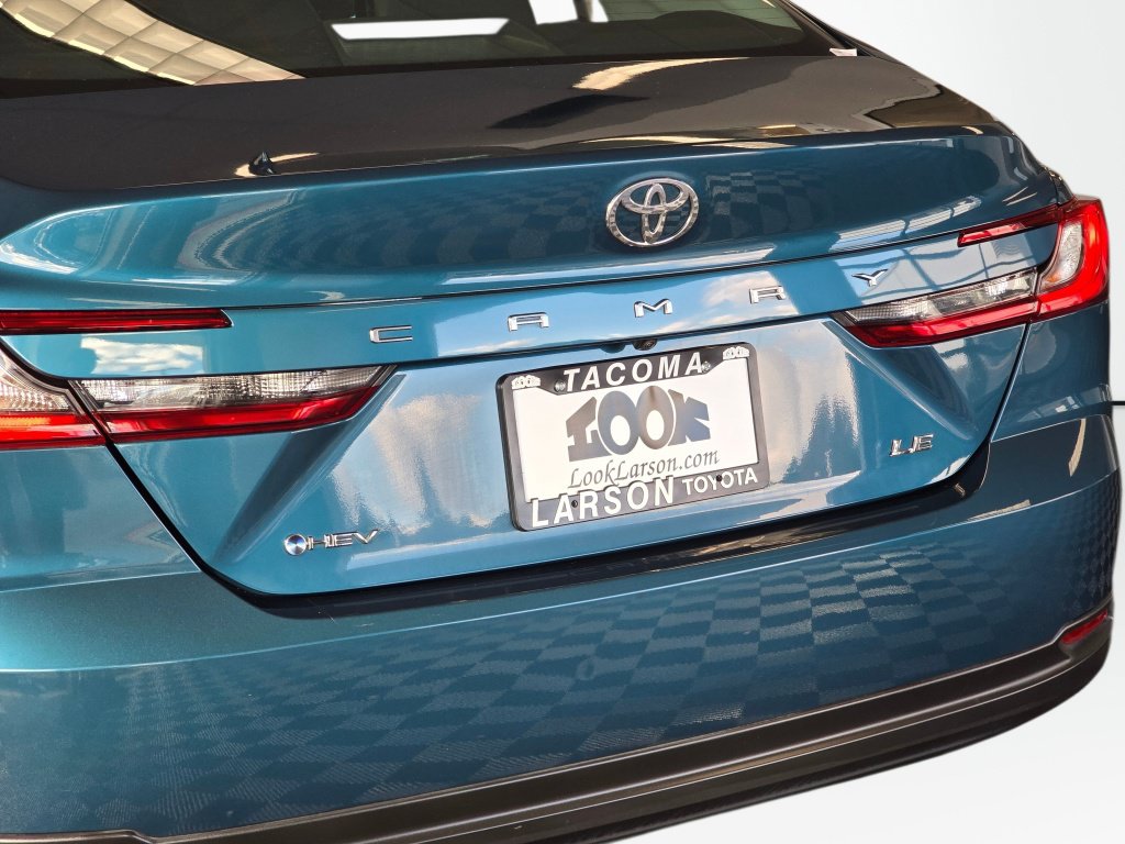 Used 2025 Toyota Camry LE w/ Convenience Package FWD image 13