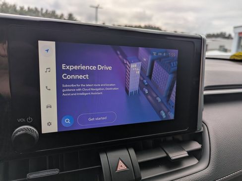 Used 2023 Toyota RAV4 AWD Hybrid image 22