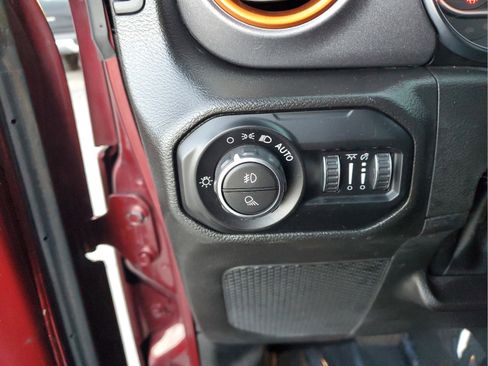 Certified 2022 Jeep Gladiator Mojave image 32