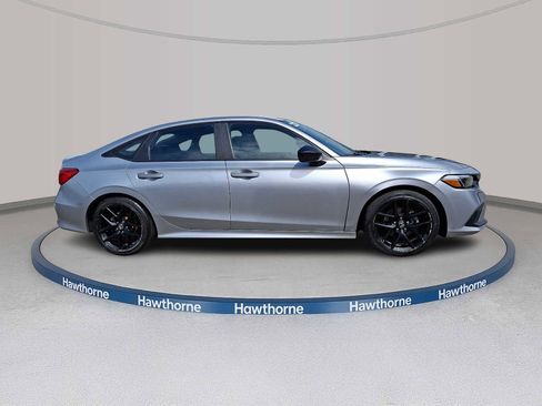 Used 2023 Honda Civic Sport image 7