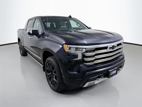 Used 2022 Chevrolet Silverado 1500 High Country w/ Technology Package AWD/4WD image 1