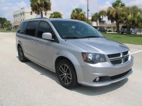 Used 2019 Dodge Grand Caravan GT FWD image 25