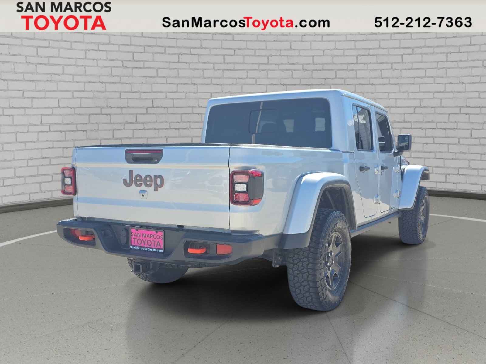 Used 2023 Jeep Gladiator Mojave w/ LED Lighting Group AWD/4WD image 6