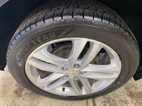 Used 2020 Chevrolet Equinox Premier image 10