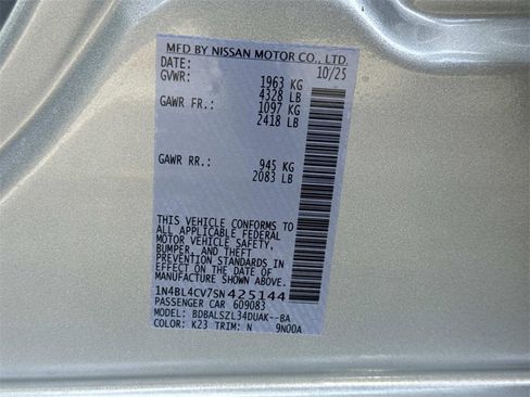 New 2025 Nissan Altima 2.5 SR image 18