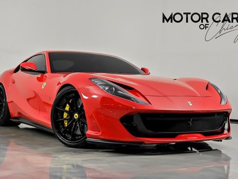 Used 2019 Ferrari 812 Superfast RWD image 1