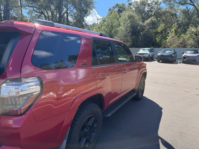 Used 2021 Toyota 4Runner SR5 Premium w/ Moonroof Package AWD/4WD image 6