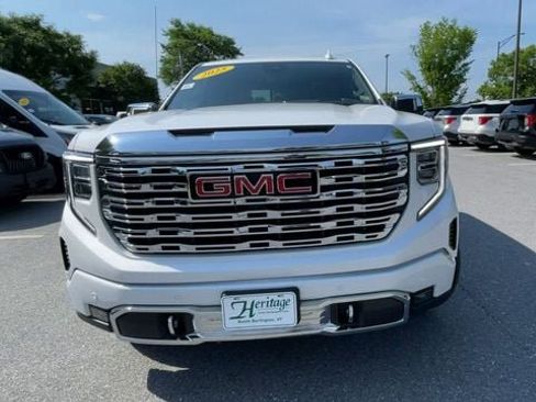 Used 2025 GMC Sierra 1500 Denali w/ Denali Reserve Package AWD/4WD image 7
