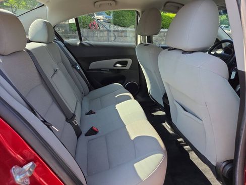Used 2012 Chevrolet Cruze LT FWD image 16