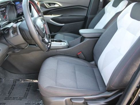 Used 2024 Chevrolet Trax RS w/ Driver Confidence Package FWD image 30