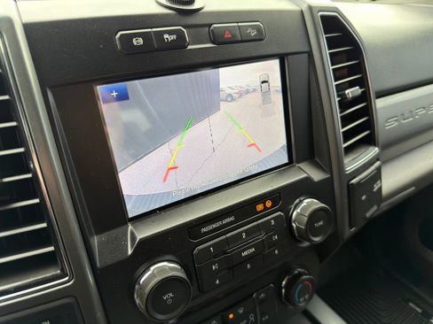 Used 2022 Ford F350 XLT w/ Black Appearance Package image 26