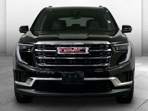 Used 2025 GMC Acadia Elevation AWD/4WD image 2