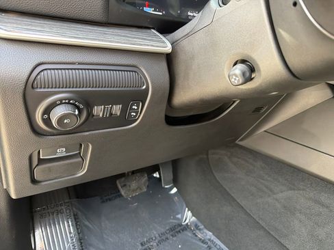 Used 2022 Jeep Wagoneer Series II image 18