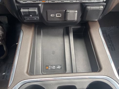 Used 2023 GMC Sierra 2500 Denali w/ Technology Package image 32