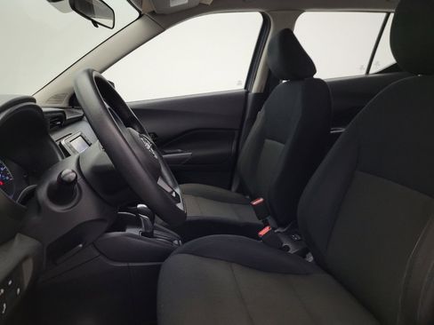 Used 2024 Nissan Kicks S FWD image 17