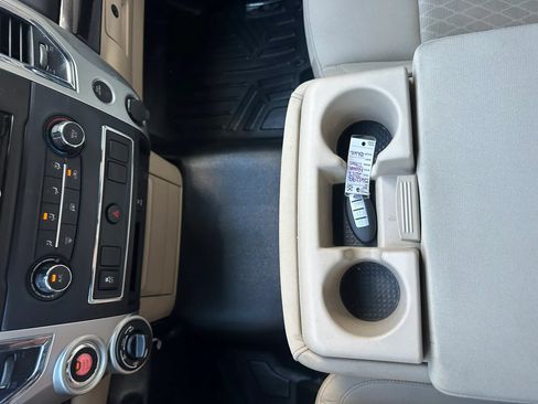 Used 2017 Nissan Titan SV AWD/4WD image 38
