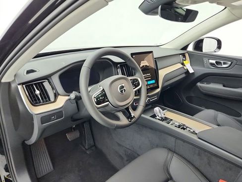 New 2026 Volvo XC60 B5 Plus w/ Protection Package Premier image 28