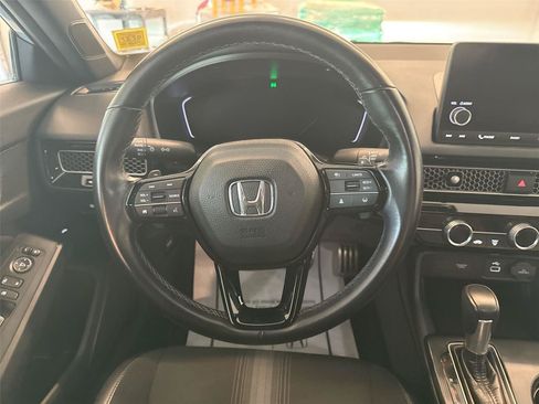 Used 2022 Honda Civic Sport image 11