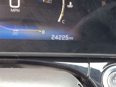 Certified 2024 Chevrolet Trax RS w/ Driver Confidence Package image 13