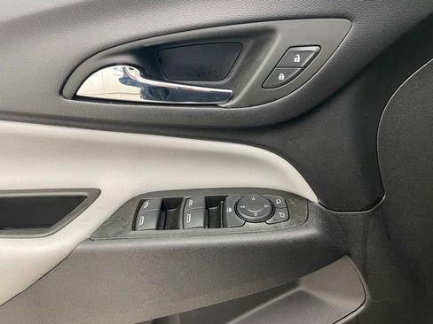 Certified 2024 Chevrolet Equinox LS w/ Midnight Edition image 11