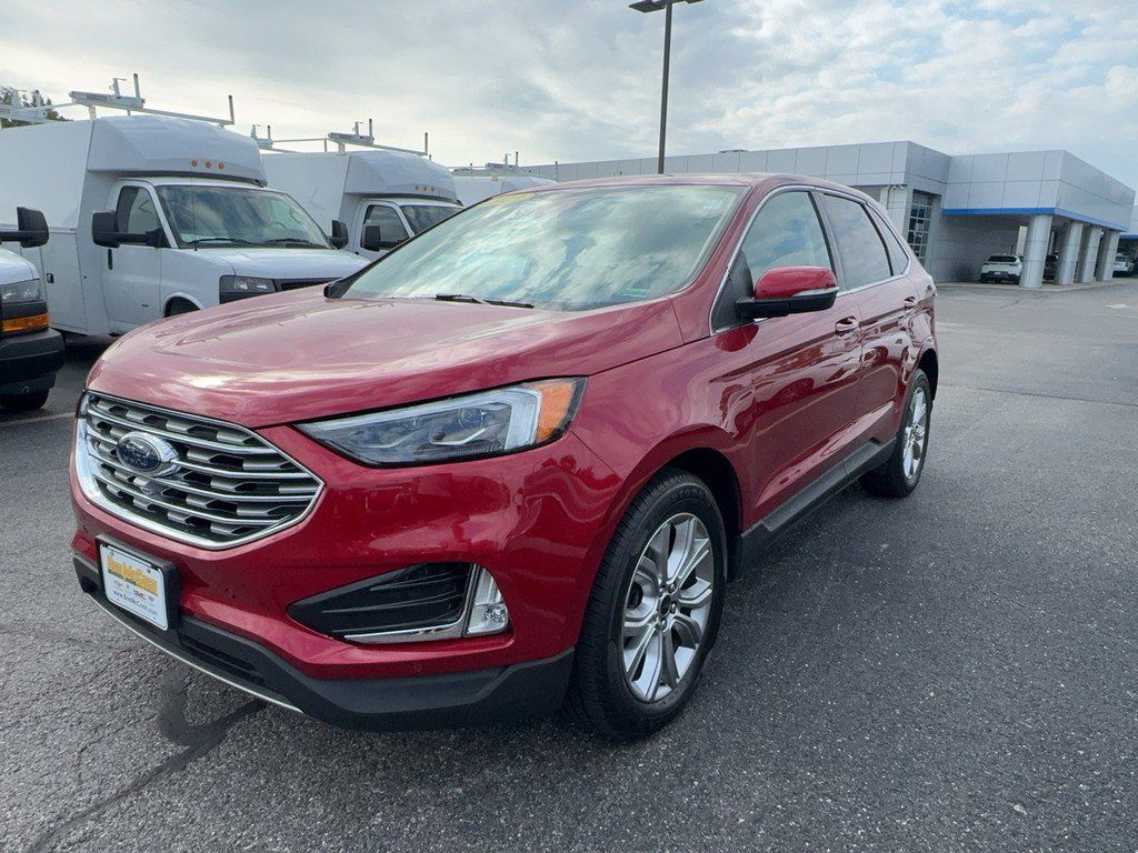 Used 2023 Ford Edge Titanium w/ Equipment Group 301A AWD/4WD image 8