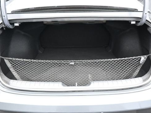 Used 2024 Hyundai Elantra SEL FWD image 32
