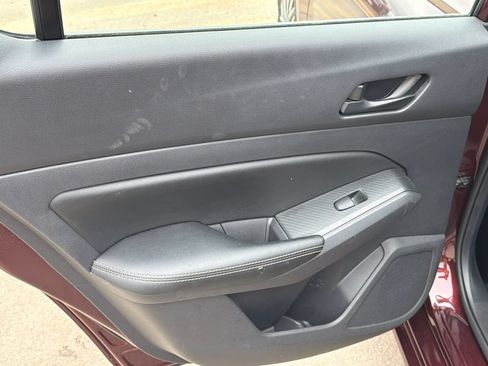 Used 2025 Nissan Altima 2.5 SV FWD image 21