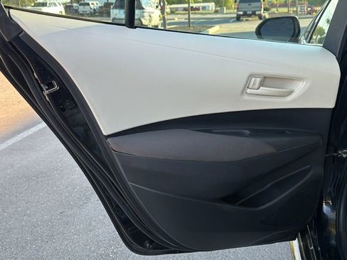 Used 2024 Toyota Corolla LE image 34