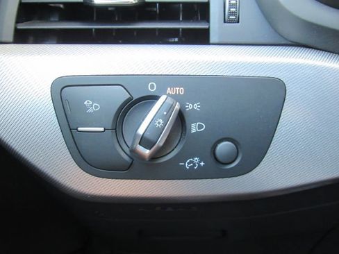 Used 2025 Audi A5 2.0T Premium Plus image 37