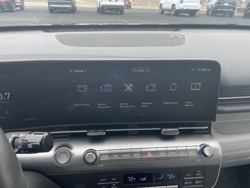 Used 2024 Hyundai Kona Limited image 39