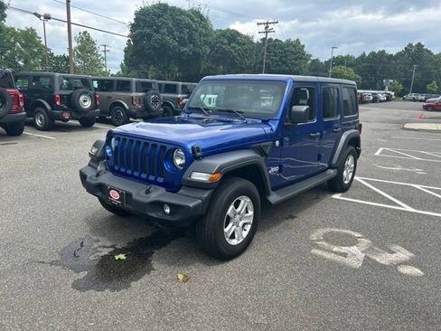 Used 2020 Jeep Wrangler Unlimited Sport S AWD/4WD image 3