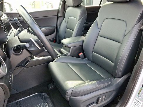 Used 2022 Kia Sportage Nightfall Edition image 15