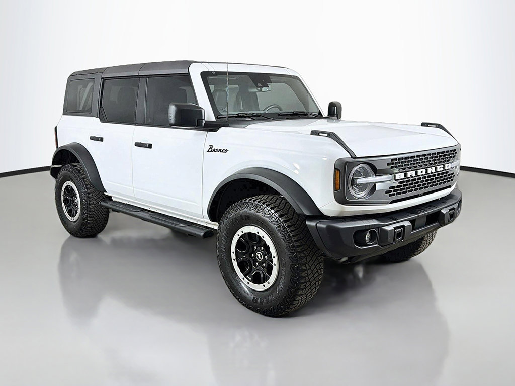 Used 2023 Ford Bronco Badlands w/ Sasquatch Package AWD/4WD image 42