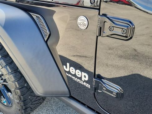 Certified 2021 Jeep Wrangler Unlimited Islander image 12