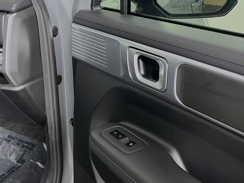 Used 2025 Hyundai Santa Fe XRT image 32