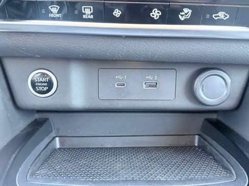 Certified 2021 Nissan Rogue SV FWD image 16