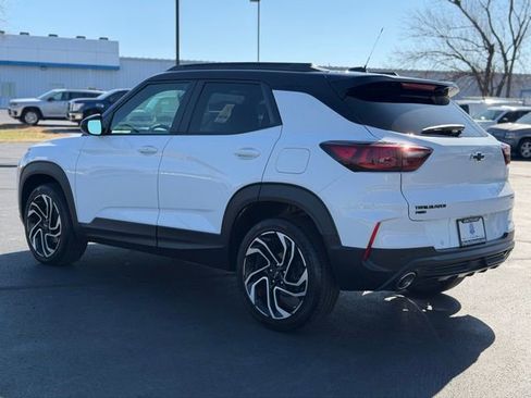 Used 2024 Chevrolet TrailBlazer RS w/ Convenience Package image 5