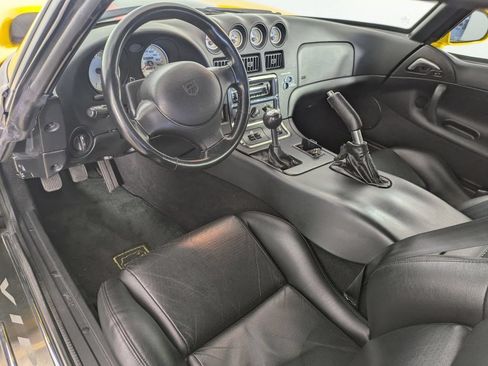 Used 2002 Dodge Viper RT/10 RWD image 16