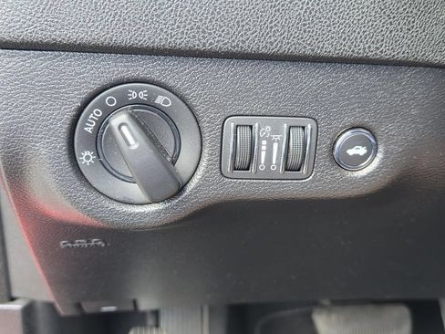 Used 2022 Dodge Charger SXT RWD image 20