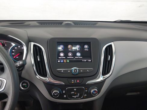 Used 2023 Chevrolet Equinox LS w/ LS Convenience Package image 21