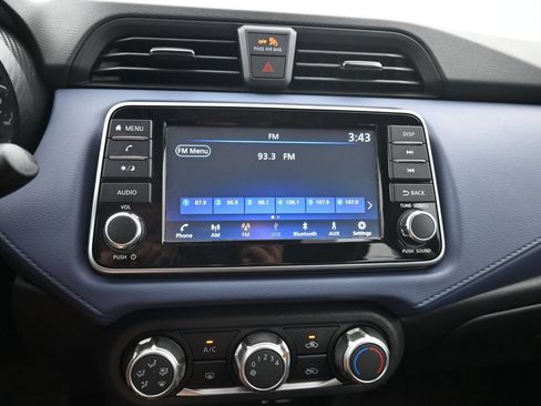 Certified 2024 Nissan Versa SV FWD image 15
