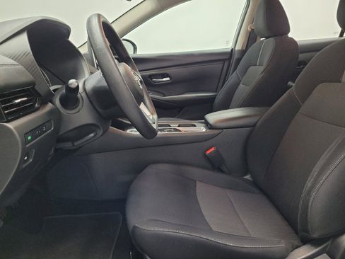 Used 2025 Nissan Sentra SV FWD image 17