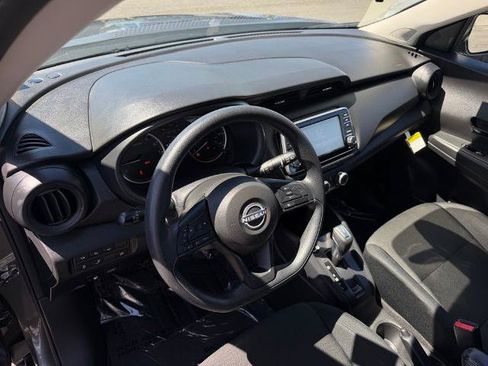 Certified 2025 Nissan Kicks Play S FWD image 17