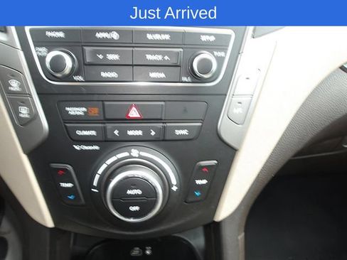 Used 2017 Hyundai Santa Fe Sport AWD/4WD image 19