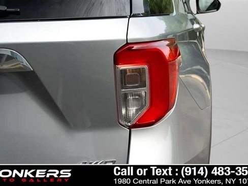 Used 2023 Ford Explorer Limited image 17