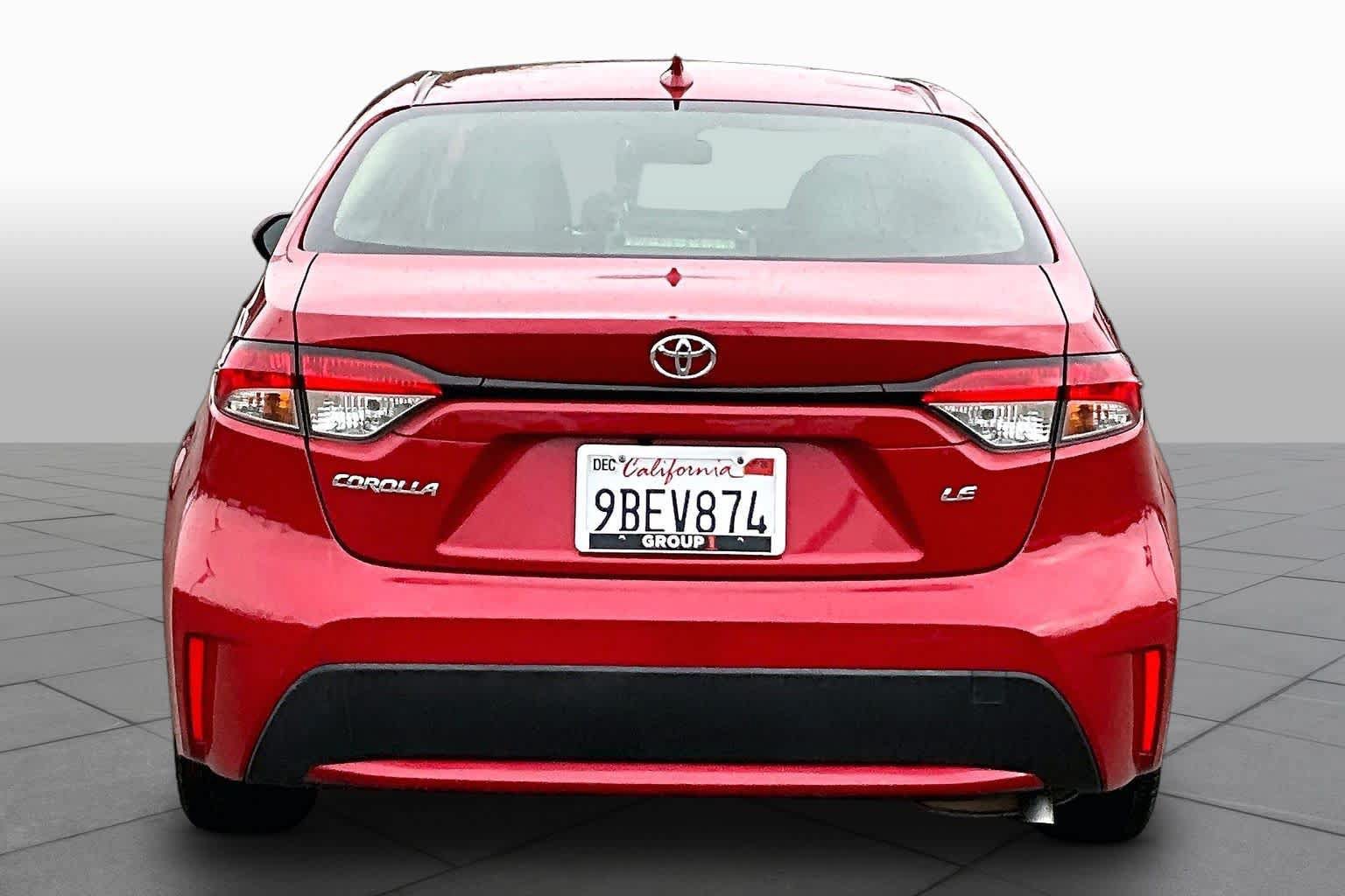 Used 2020 Toyota Corolla LE FWD image 4