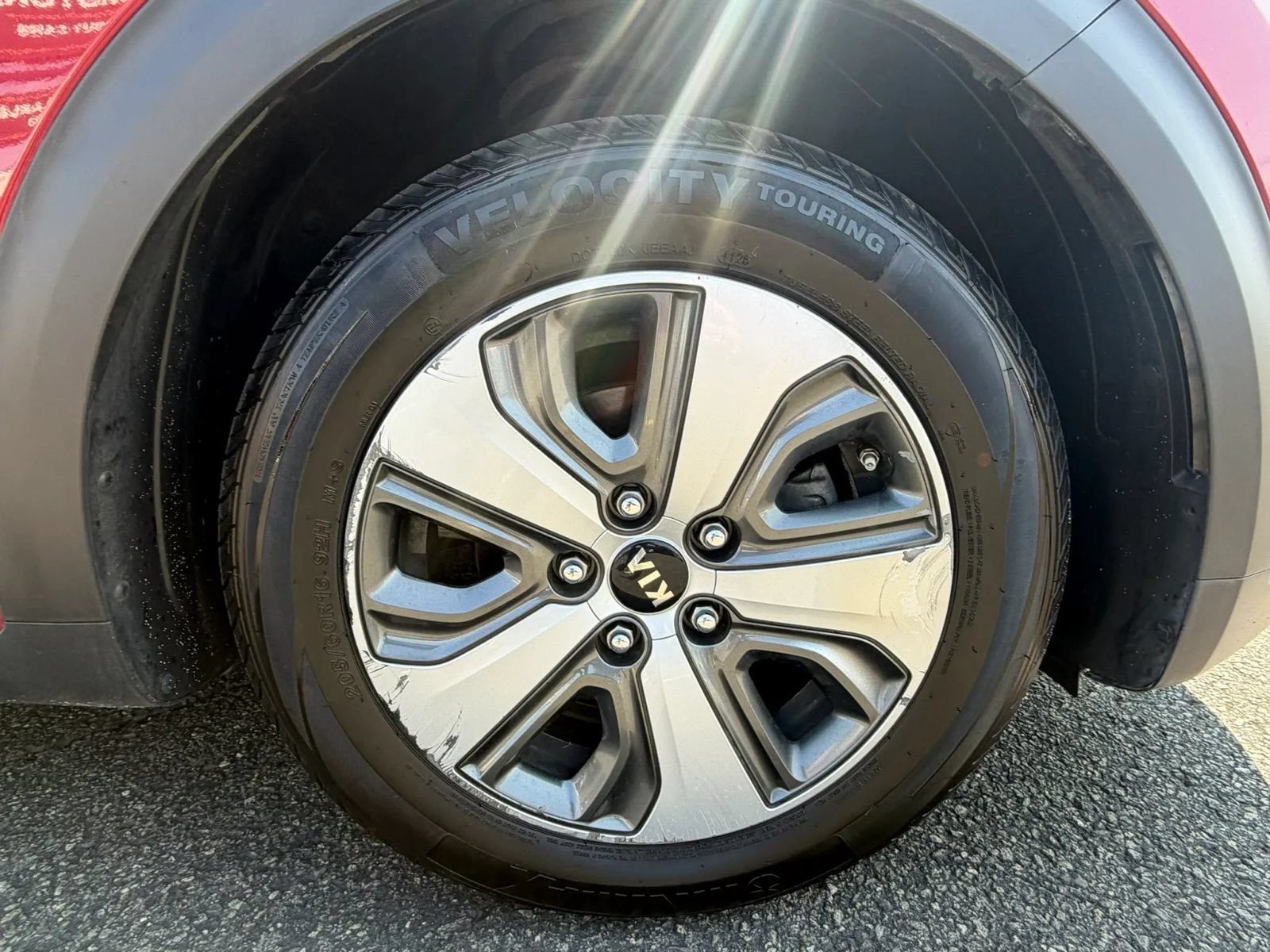 Used 2018 Kia Niro LX FWD image 21